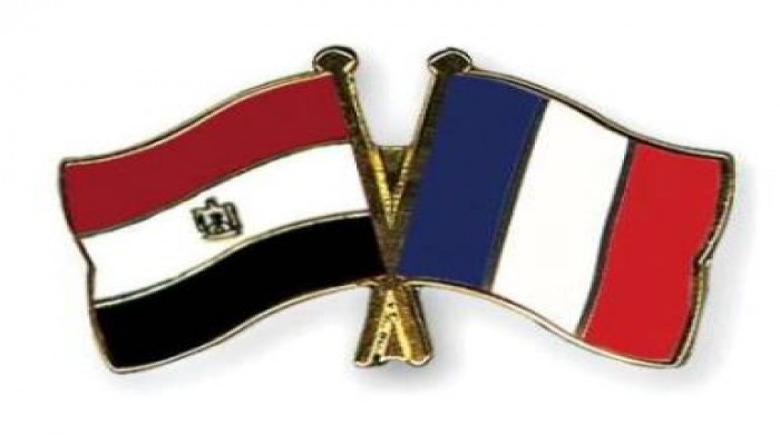 الرئيس مرسى والرئيس الفرنسي يبحثان هاتفيا العلاقات الثنائية وسبل حل الأزمة السورية