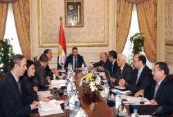 مجلس الوزراء يوافق على صياغة قانون النقابات ويحيله إلى الشورى