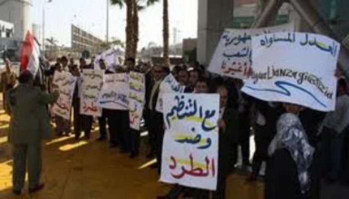 مندوب الرئاسة يعد خريجى الطيران بلقاء مرسى بـ"الاتحادية".. الأحد