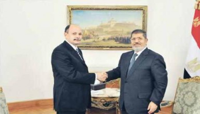 الرئيس لـ "الأهرام": الأخونة عنوان مضلل.. والحديث عن انتخابات مبكرة "عبثي".. ولا للعنف