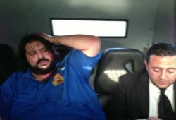 بلطجية "تمرد" يعتدون بالأسلحة البيضاء على مؤيدي وزير الثقافة.. ووقوع عدد من الإصابات