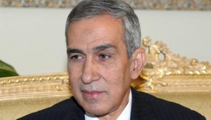 وزير الزراعة يأمر بتوفير السماد للفلاحين ومحاربة المعتدين علي الأراضي الزراعية