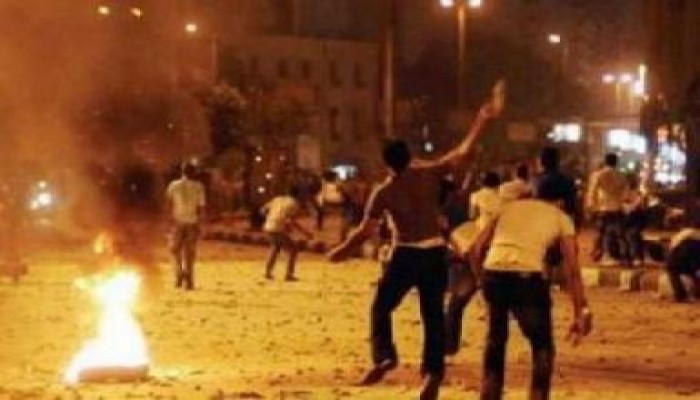 بلطجية تمرد يعتدون علي الإخوان ويصيبون أكثر من 30 شخص بالاسلحة البيضاء والنارية