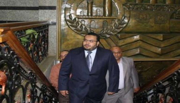 أبو بكر يتسلم مهام عمله في ديوان محافظة القليوبية (صور)