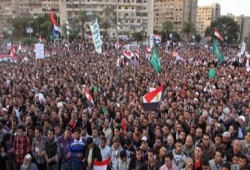 أولتراس نهضاوي يشعل حماس الجماهير في رابعة والحشود تتجاوز المليون قبل بدء الفعاليات