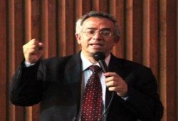 البرنس أول المنفذين لقرارات الرئيس الجديدة !