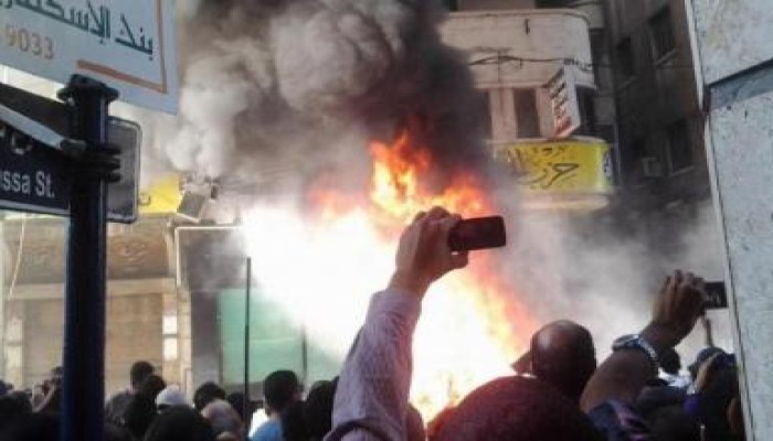 مقتل أمريكي على يد أعضاء "تمرد" أثناء تصويره لإطلاقهم الخرطوش على الاخوان بالاسكندرية