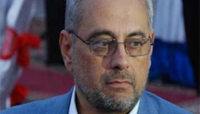 "أول الهاربين": رجل الأعمال أحمد بهجت يغادر إلى سويسرا مع أسرته