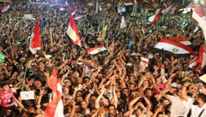 الملايين يحتشدون في رابعة العدوية تأييدا للرئيس مرسي والشرعية (صور)