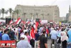 رائع :  الثائر الحر والحوار العبثي حوار بين مذيع ومتظاهر في ميدان التحرير "قصة قصيرة "
