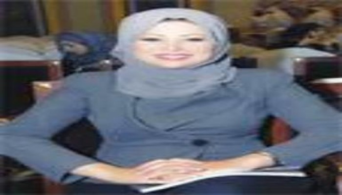 مذيعة الجزيرة تخرس  الفاجر سعد هجرس علي الهواء