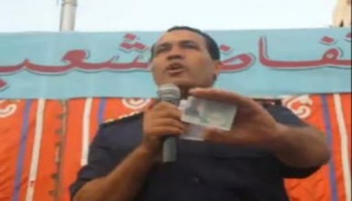 نقيب بالقوات الجويه يعلن رفضه للانقلاب العسكري وتأييده للرئيس مرسي (متلفز)