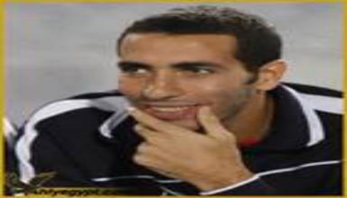 أبو تريكة يتقدم  مسيرة أولتراس أهلاوي والوايت نايتس دعما للشرعية