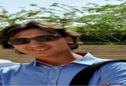 صورة الشهيد أحمد عاصم سنوسني مصور جريدة الحرية والعدالة