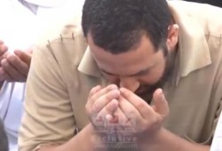 دعاء المعتصمين قبل الافطار برابعة العدوية (متلفز)