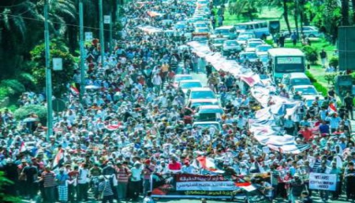 مسيرتان من العمرانية والهرم تنطلقان بعد صلاة التراويح لميدان النهضة بالجيزة