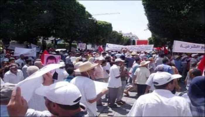 مظاهرة  بالآلاف  فى تونس تنديدا "بانقلاب" مصر