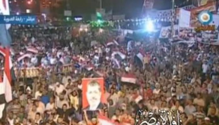 ميدان رابعة العدوية يهتز من هتافات المعتصمين ضد السيسي الخائن " متلفز "