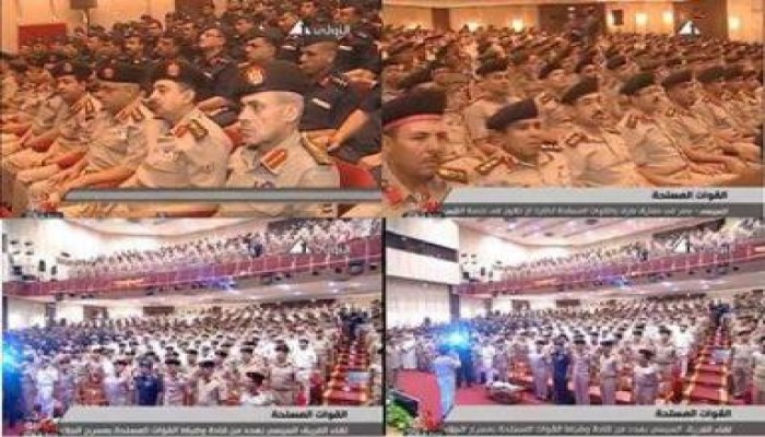 الشئون المعنوية "تفبرك"  فيديو  للخائن   "السيسي" مع ضباط الجيش