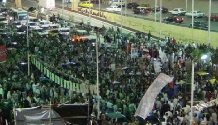 الالاف يشاركون في مسيرة حاشدة مؤيدة للشرعية بأسيوط