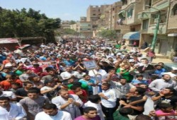 عشرات الآلاف في مسيرة من نهيا بالجيزة إلى ميدان النهضة