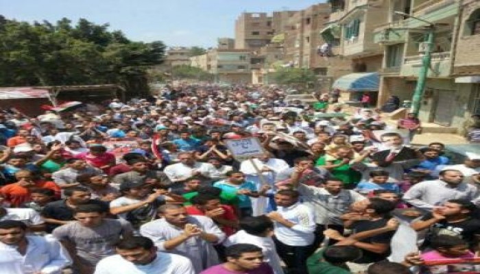 عشرات الآلاف في مسيرة من نهيا بالجيزة إلى ميدان النهضة