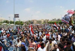 مسيرة حاشدة تخرج من "مسجد الرئيس" بالتجمع الخامس