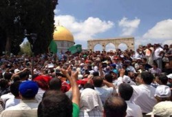 للأسبوع التاني على التوالي مظاهرة حاشدة بالمسجد الأقصى تأييدا للرئيس مرسي