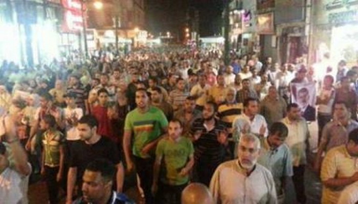 100 ألف بمسيرة حاشدة في أسيوط تأييدا للشرعية ورفضا للانقلاب