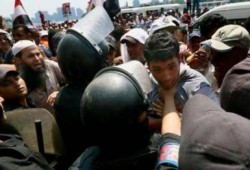بريطانيا تلغي شحنات عسكرية لمصر خوفا على المتظاهرين
