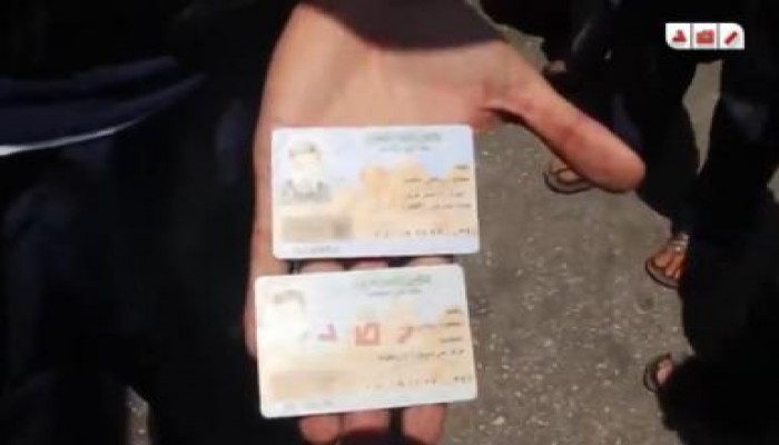 بالفيديو القبض علي أحد أفراد الشرطة وسط المتظاهرين المؤيدين للرئيس محمد مرسي ومعه سلاح نار