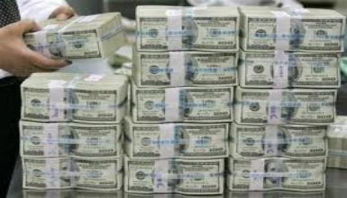 الضربات تتوالى ..... الكويت منحة ال 4 مليار تم إستغلالها للتكسب السياسي