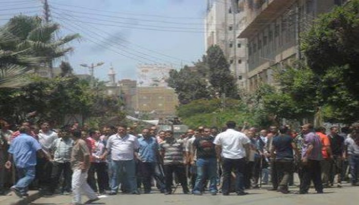 الشرطة تطلق الغاز المسيل للدموع لتفريق مسيرة ضد الانقلاب بالمنوفية