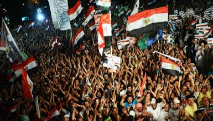 المرابطون في رابعة يستقبلون مسيرات مسجد النور بالتهليل