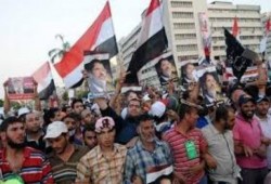 عشرات الآلاف ينطلقون في مسيرة من مسجد الحمد بالتجمع تنديدا بالانقلاب الدموي