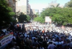 مئات الالاف بالمنيا ينتفضون دعما للشرعية ورفضا للانقلاب