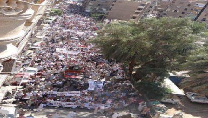 مئات الالاف ينتفضون في سوهاج ضمن فعاليات جمعة "إسقاط الانقلاب"