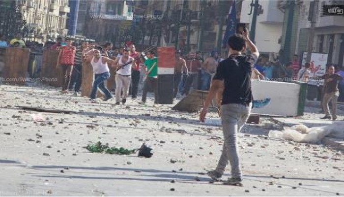 السيسي "السفاح" يقتل المصريين بالاسكندرية ومليشياته تحطم مسجد القائد ابراهيم