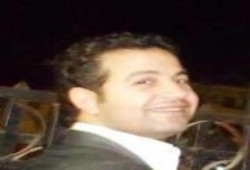الإعلامي أيمن عزام لا تقولوا عليه سوي السفاح