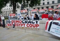 وقفة ضد الانقلاب العسكري  فى المملكة المتحدة .. لندن ."مصور "