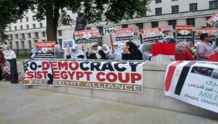 وقفة ضد الانقلاب العسكري  فى المملكة المتحدة .. لندن ."مصور "