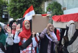 مسيرة أهالي الشهداء‬ بالنعوش من ميدان ‫النهضة‬ الى سفارات الدول الأجنبية ‫‏(صور)