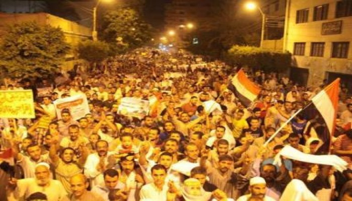 عشرات الآلاف ببني سويف يتحدون السيسي ومجلس وزراءه