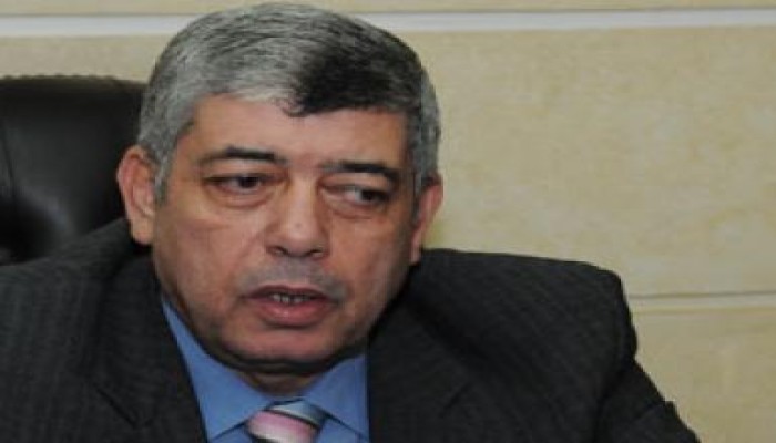 رسالة إلى وزير الداخلية: أقفز من السفينة الغارقة.. والتحم بالشعب