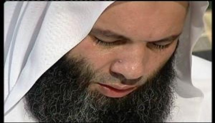 دموع الشيخ على الدماء التي ( ربما ) تسفك