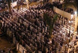 عشرات الآلاف يواصلون اعتصامهم بميدان الشهداء بأسوان رفضا للانقلاب العسكري الدموي