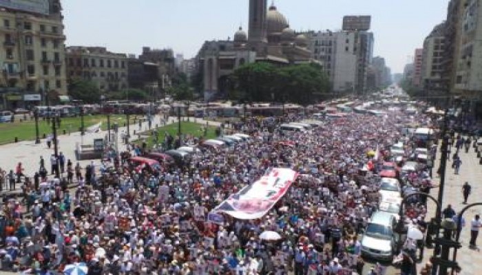 100 الف متظاهر ينطلقون في مسيرة من مسجد الفتح برمسيس رفضا لانقلاب السيسي الخائن