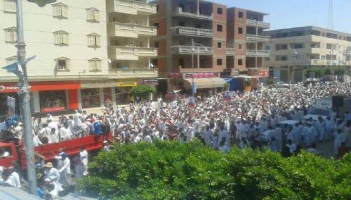بالفيديو..  مسيرات "البركان" - عشرات الآلاف بمطروح رفضا للانقلاب ودعما للشرعية