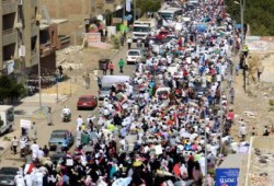 بالفيديو.. ثوار السويس يواصلون انتفاضتهم