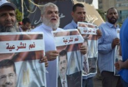 نعم للشرعية من ميدان النهضة (صور)
